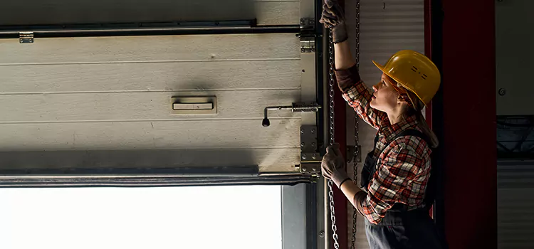 Addressing Common Garage Door Stoppage Issues in Wilmette, IL